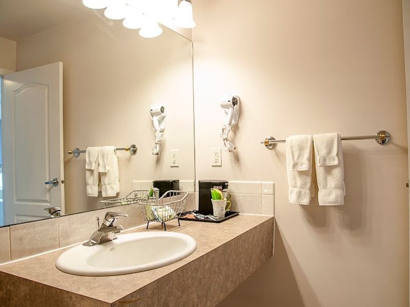 Photo of The Tides Inn & Suites