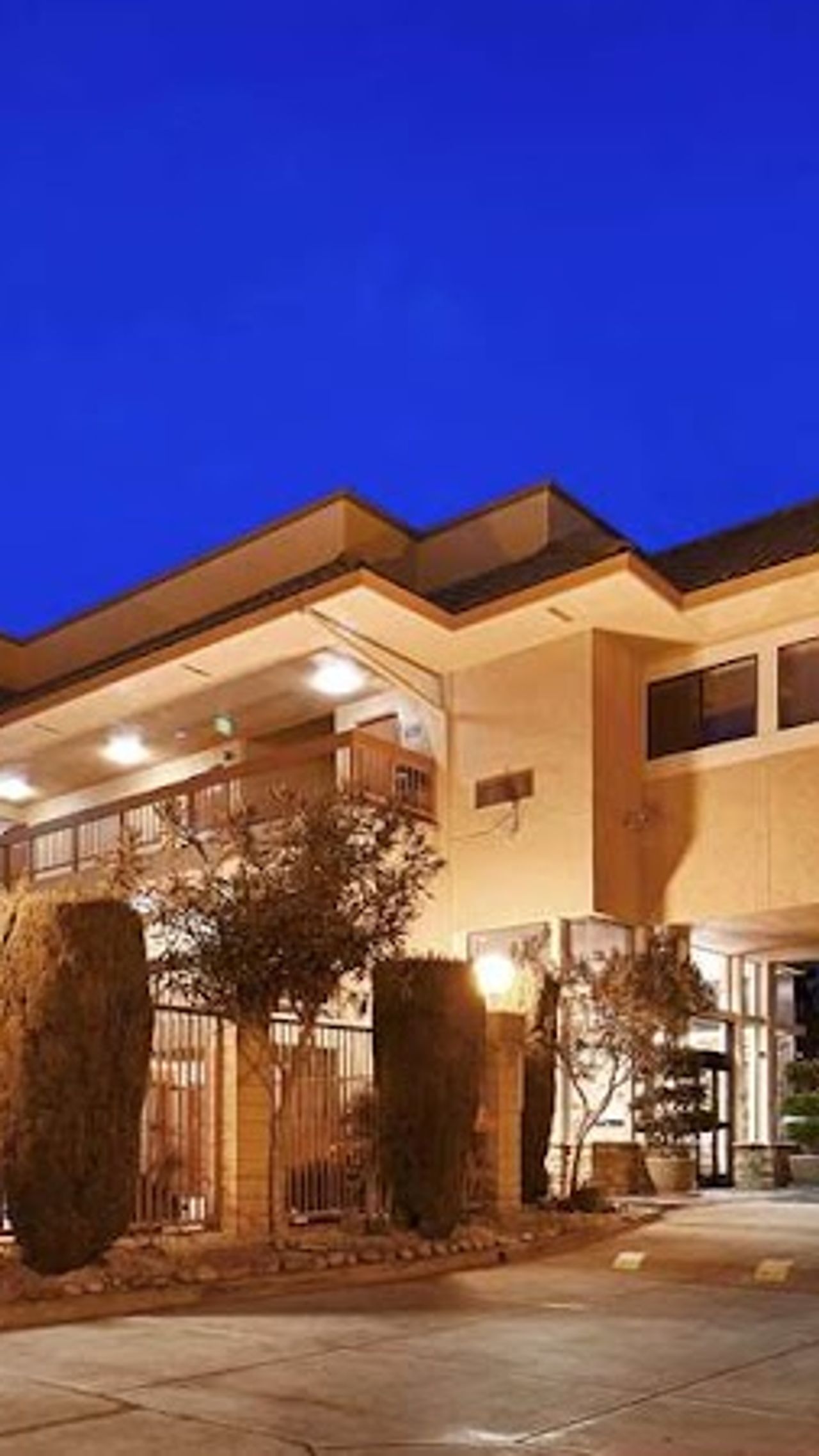 Photo of Best Western Plus Inn of Hayward