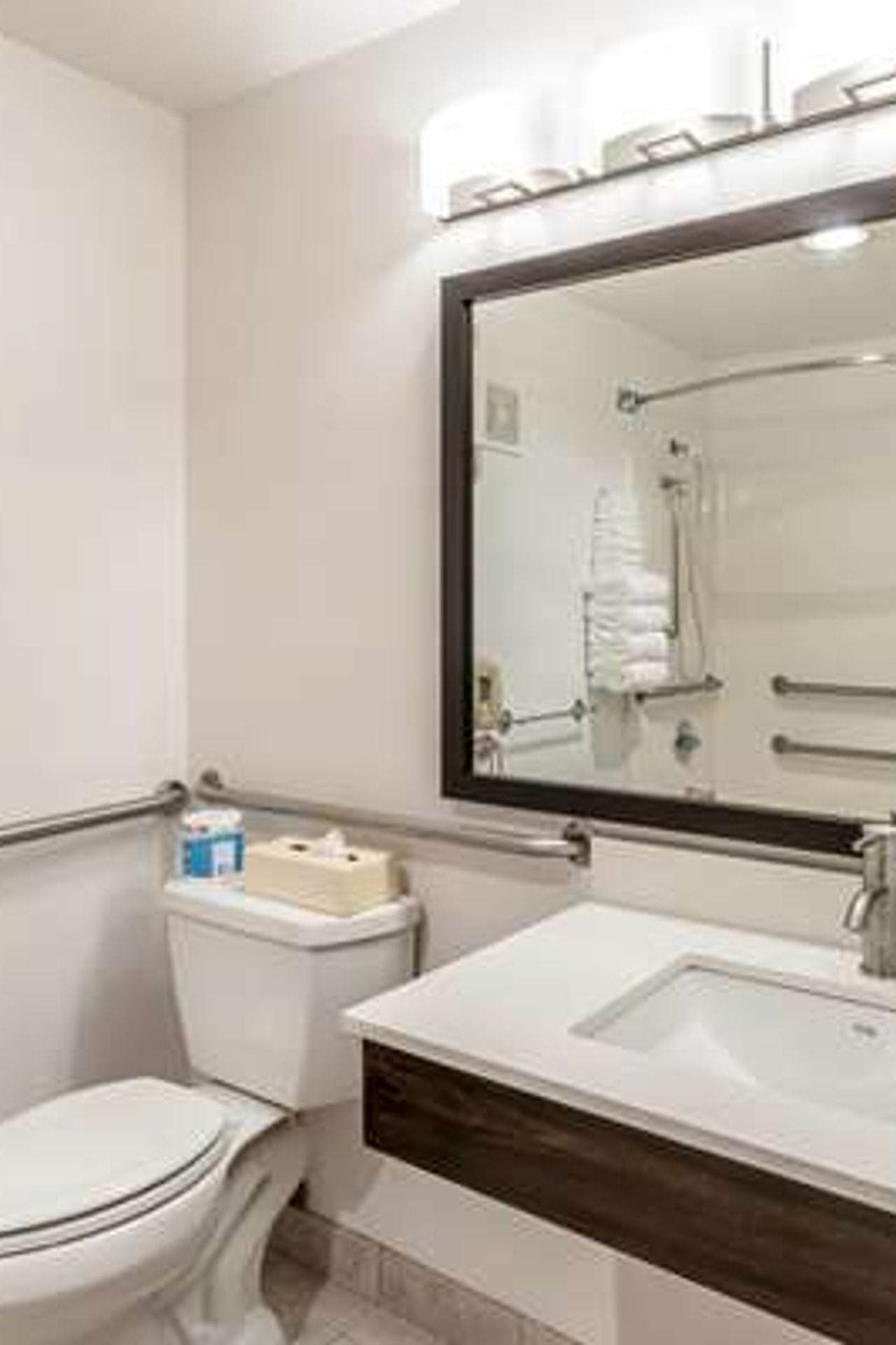 Photo of Comfort Inn Lacey - Olympia