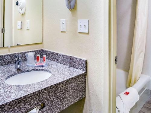 Photo of Econo Lodge