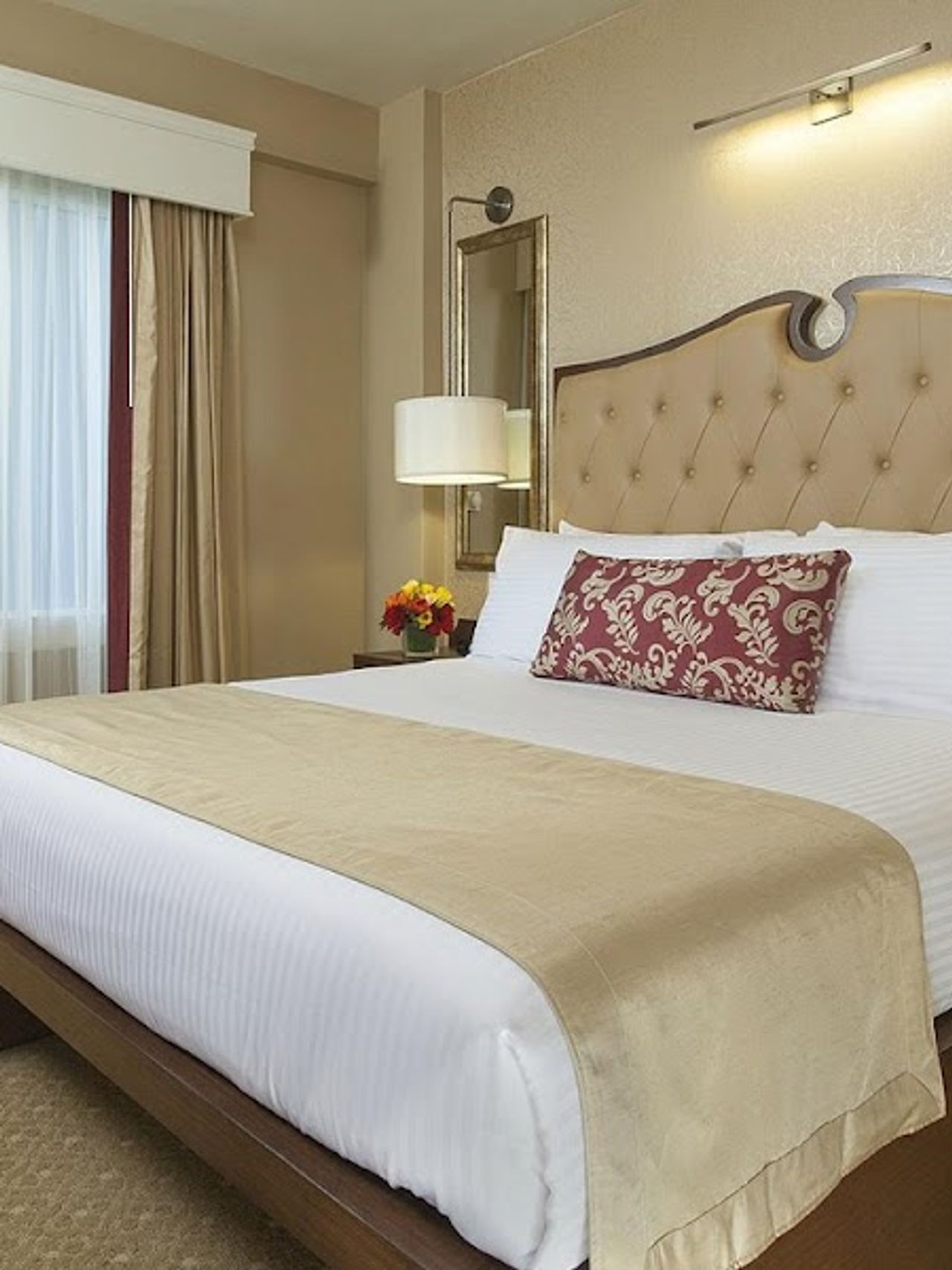 Photo of King George Hotel