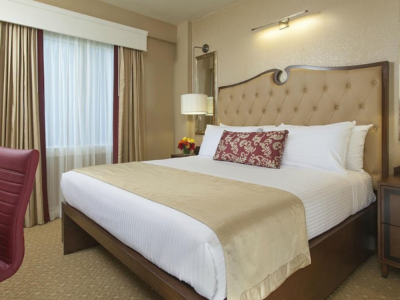 Photo of King George Hotel