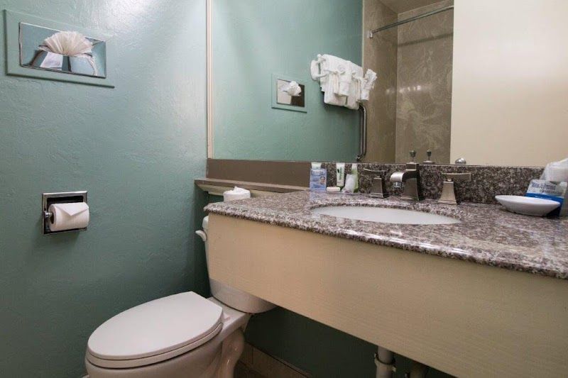 Photo of Colton Inn - Bathroom