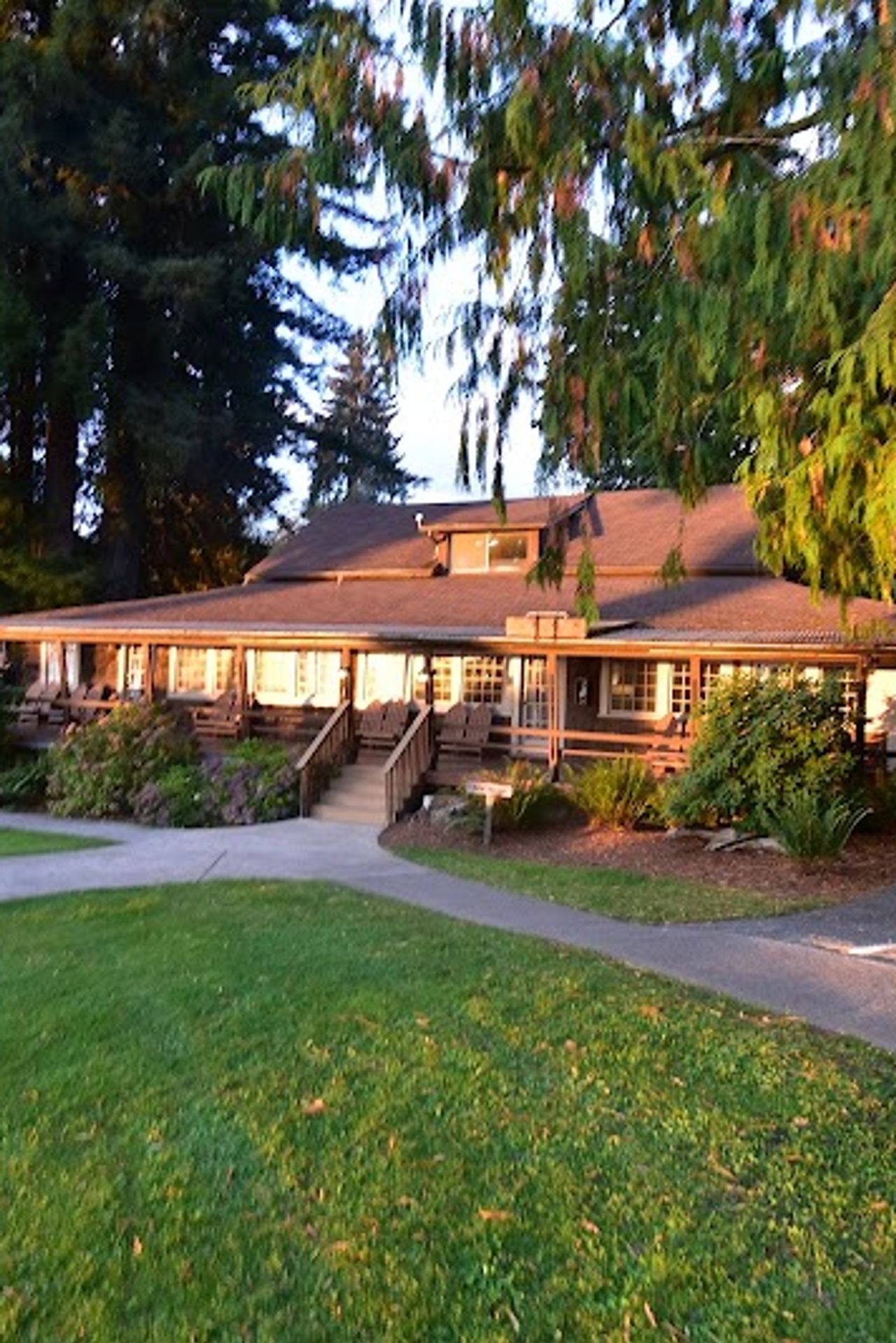 Photo of Lake Quinault Lodge