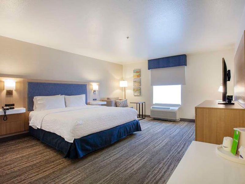 Photo of Hampton Inn & Suites Mountain Home