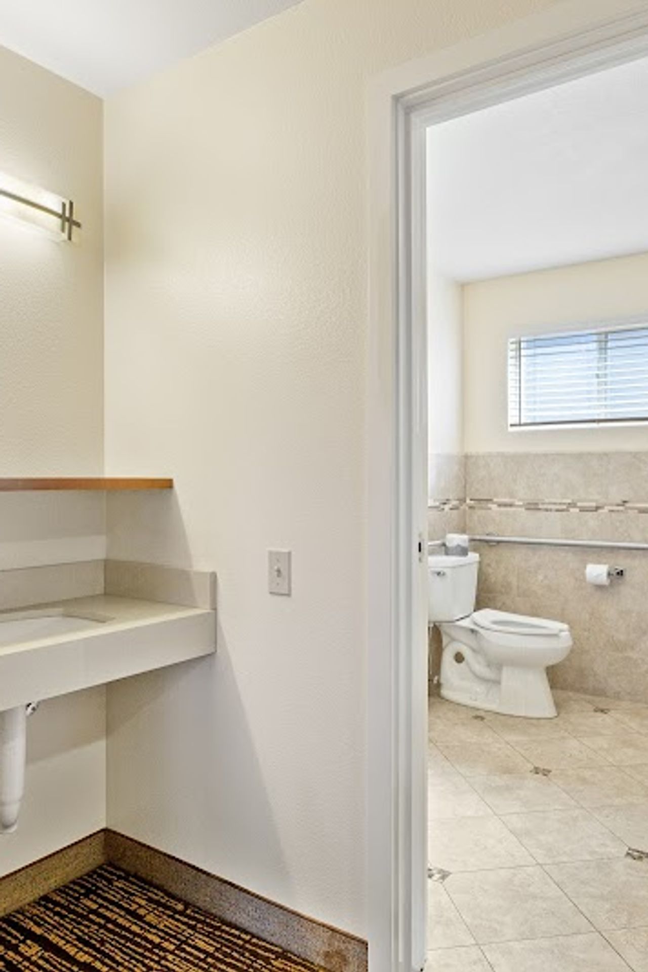 Photo of Best Western Petaluma Inn