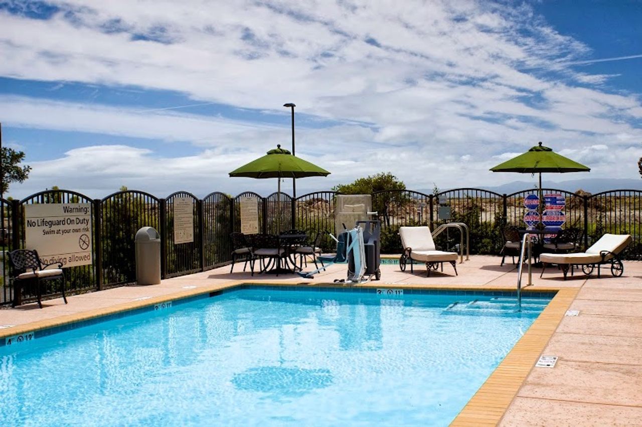 Photo of Hampton Inn & Suites Oakland Airport-Alameda