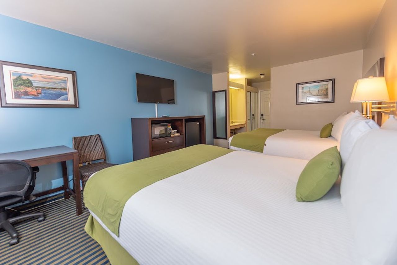 Photo of Ocean Pacific Lodge