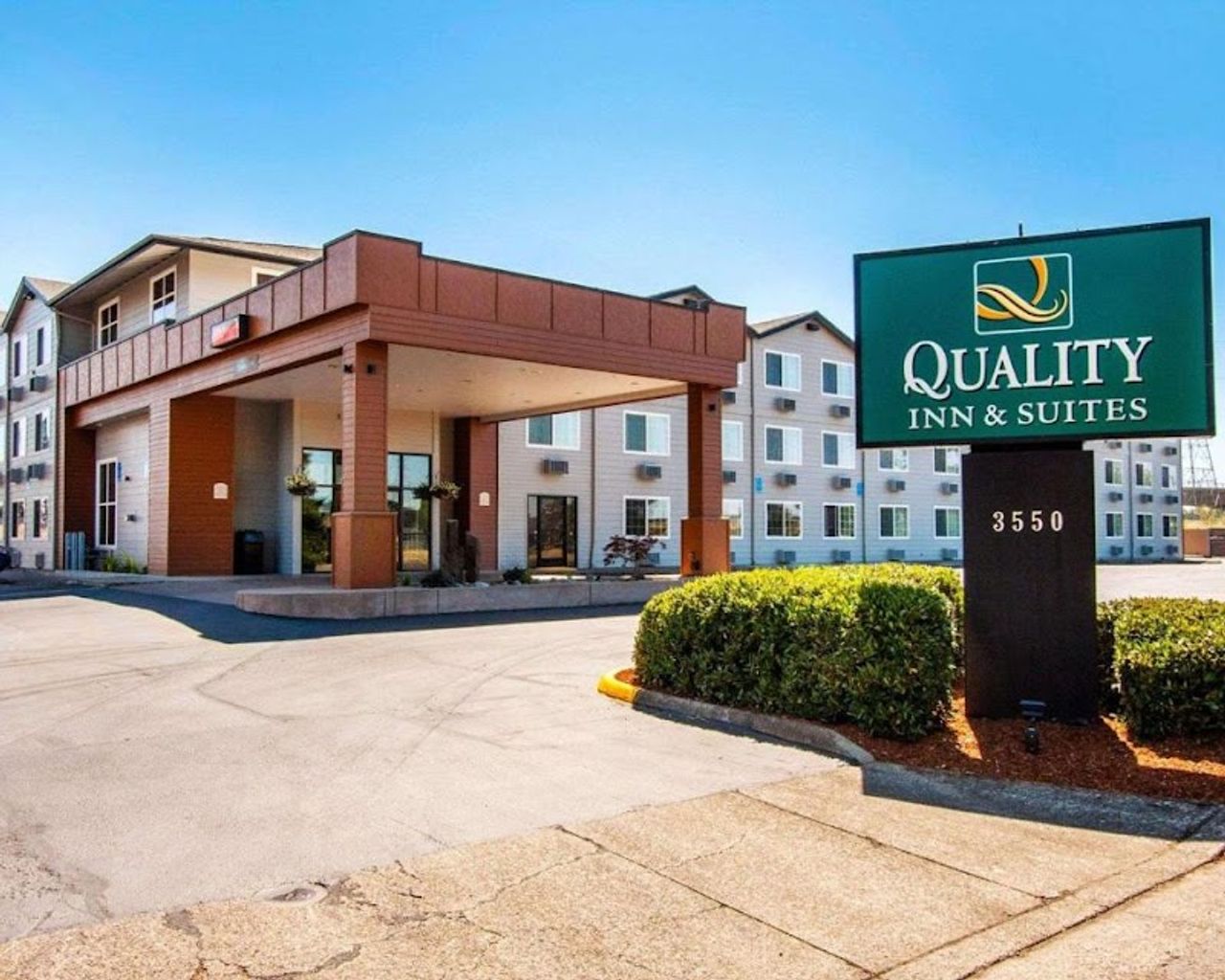 Photo of Quality Inn & Suites - Exterior, Property entrance