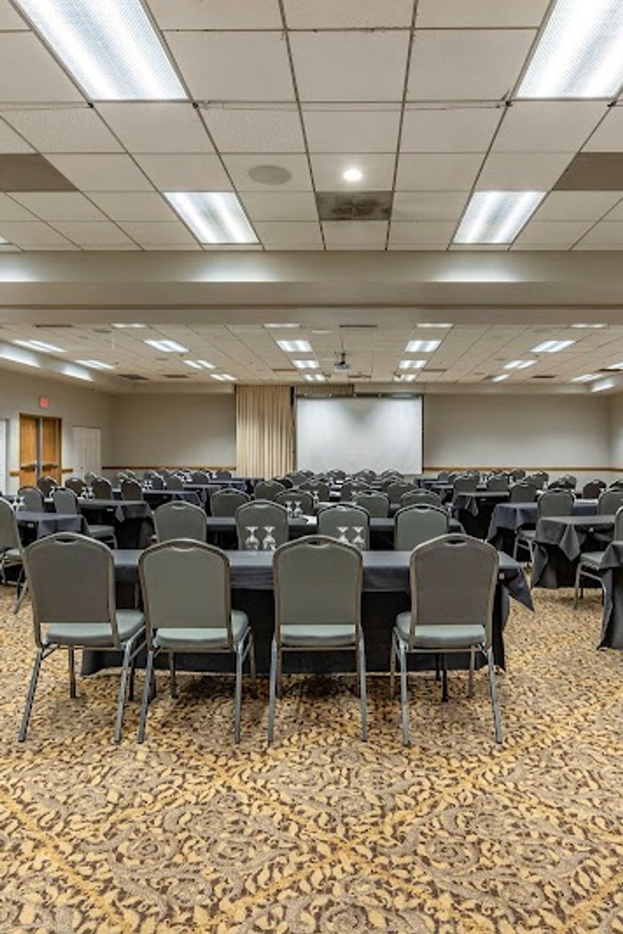 Photo of Hells Canyon Grand Hotel - Meeting Facility