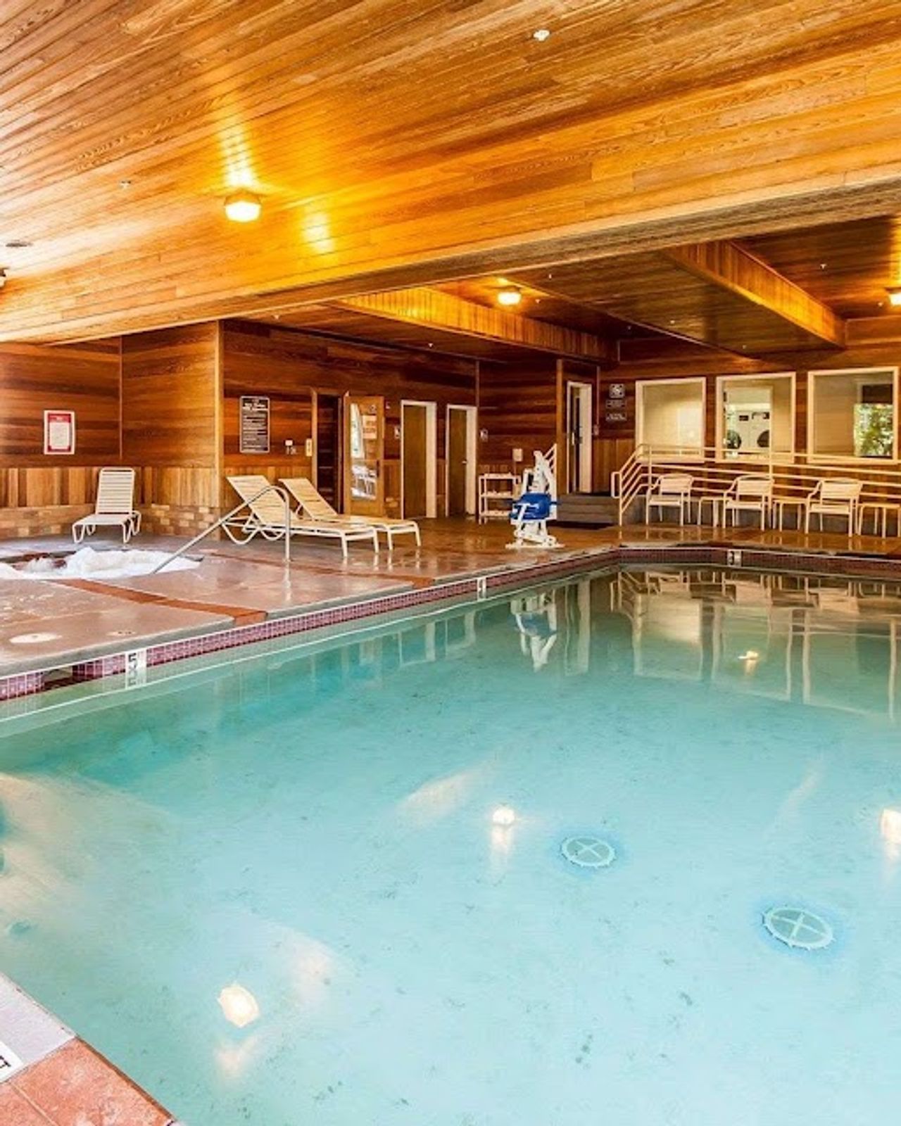 Photo of Comfort Suites