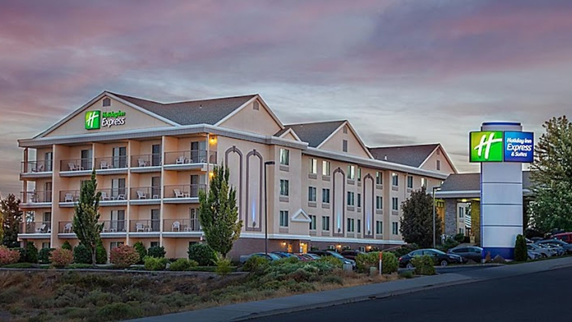 Holiday Inn Express & Suites Richland, an IHG Hotel