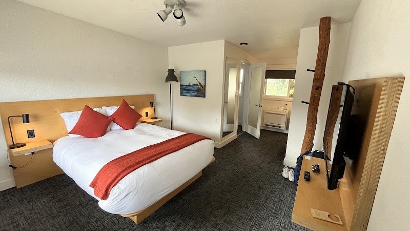 Photo of Heliotrope Hotel