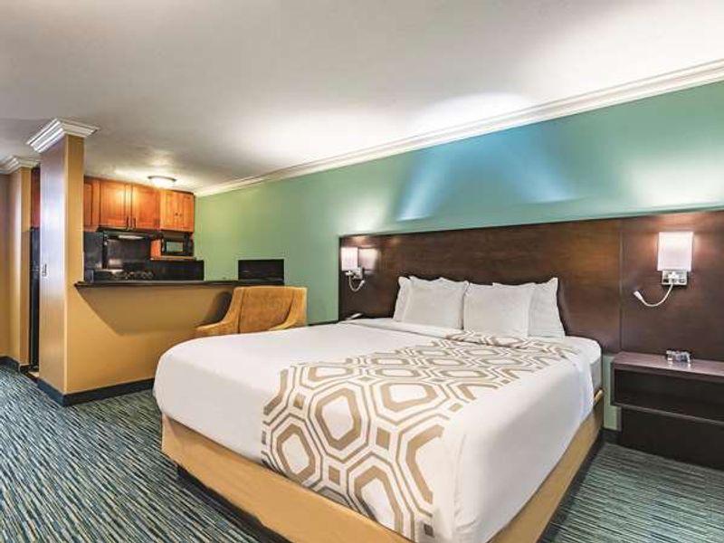 Photo of La Quinta Inn & Suites by Wyndham San Francisco Airport West
