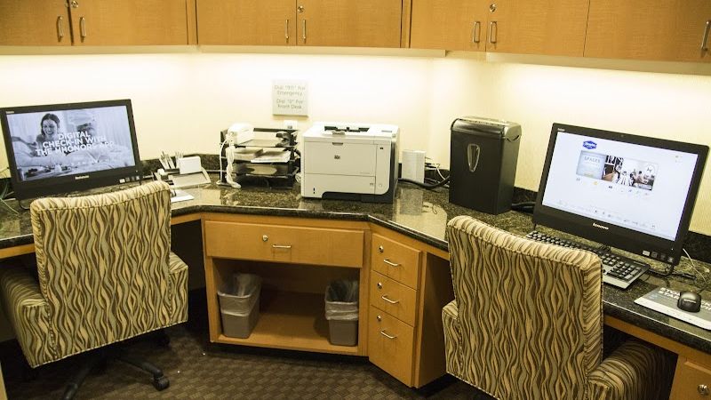 Photo of Hampton Inn & Suites Madera