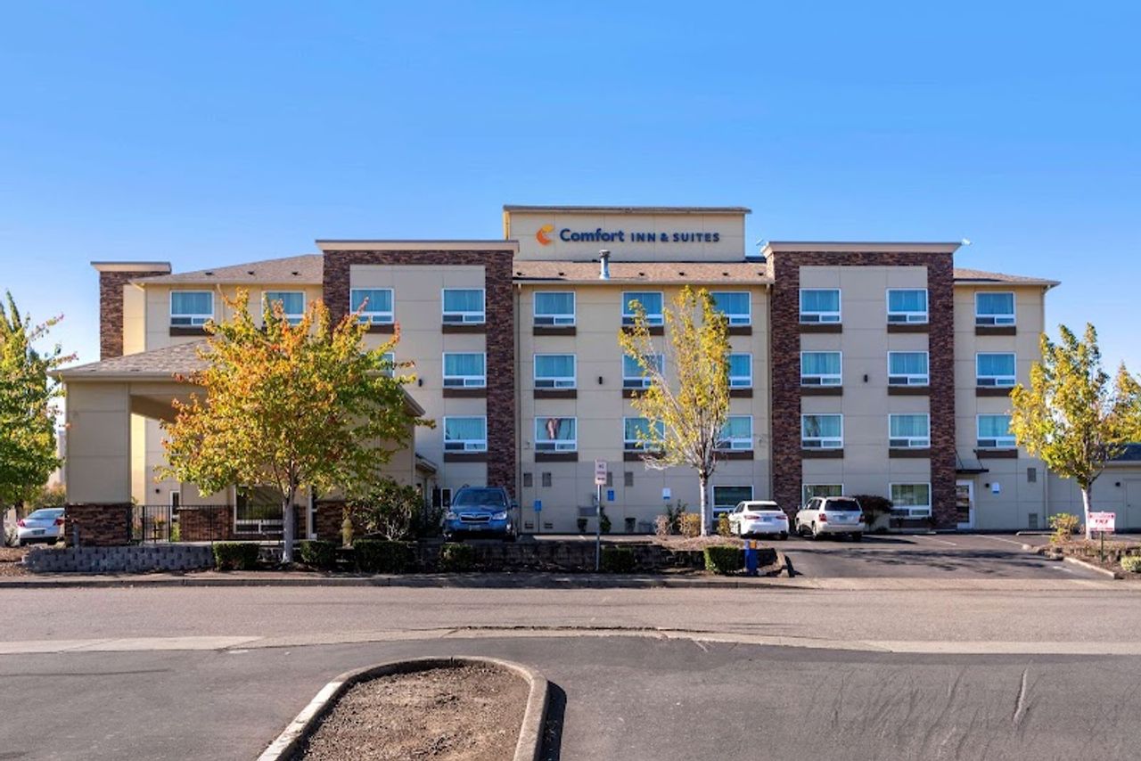Photo of Comfort Inn & Suites