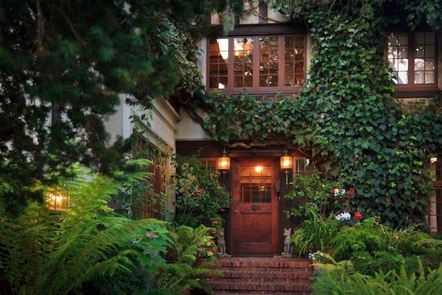 Old Monterey Inn