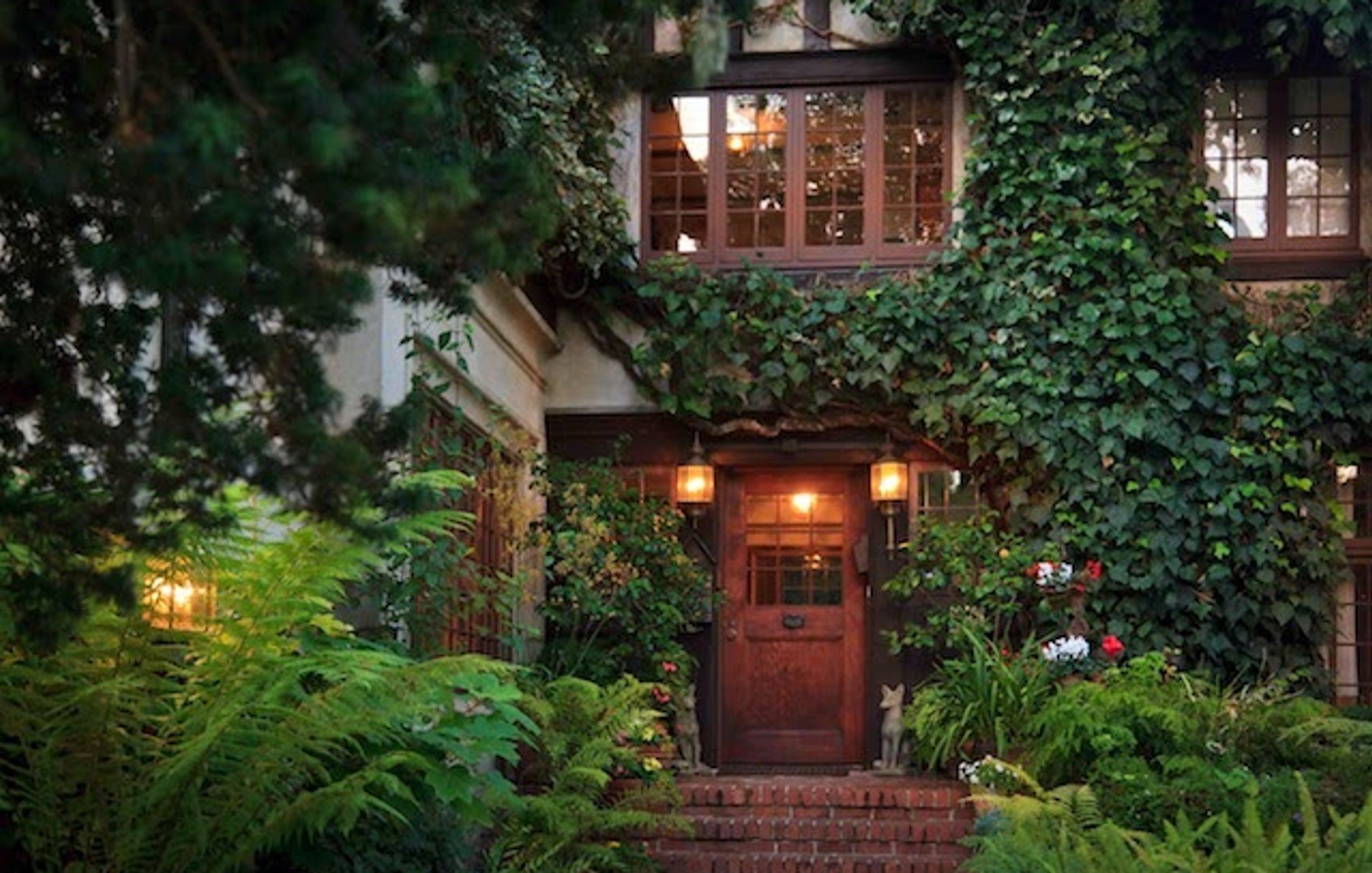 Old Monterey Inn