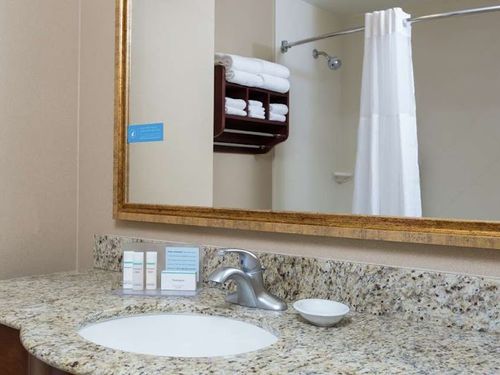Photo of Hampton Inn & Suites Lodi