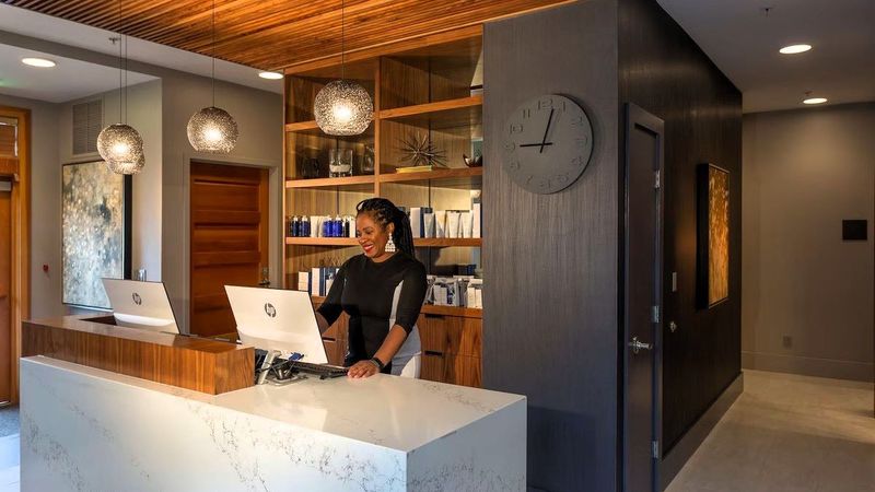 Willows Lodge - Spa. Couples treatment rooms, sauna, spa tub, body treatments, aromatherapy