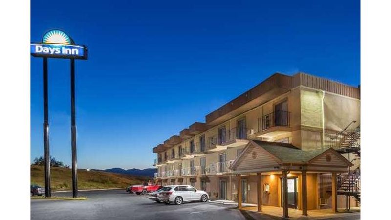 Days Inn by Wyndham Medford