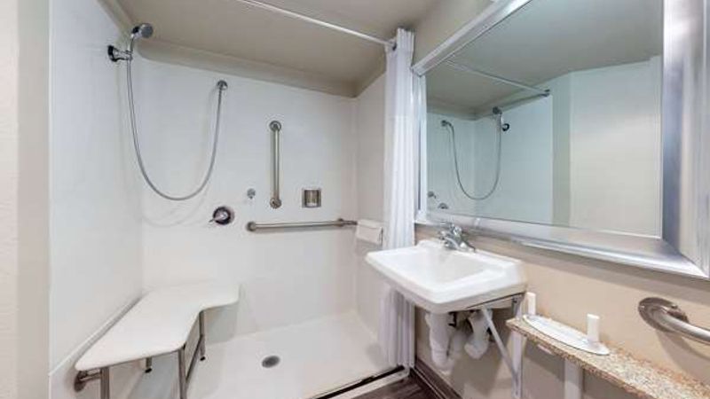 Photo of Days Inn by Wyndham Lathrop