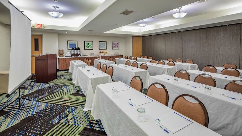 Photo of Holiday Inn Express & Suites Modesto-Salida by IHG