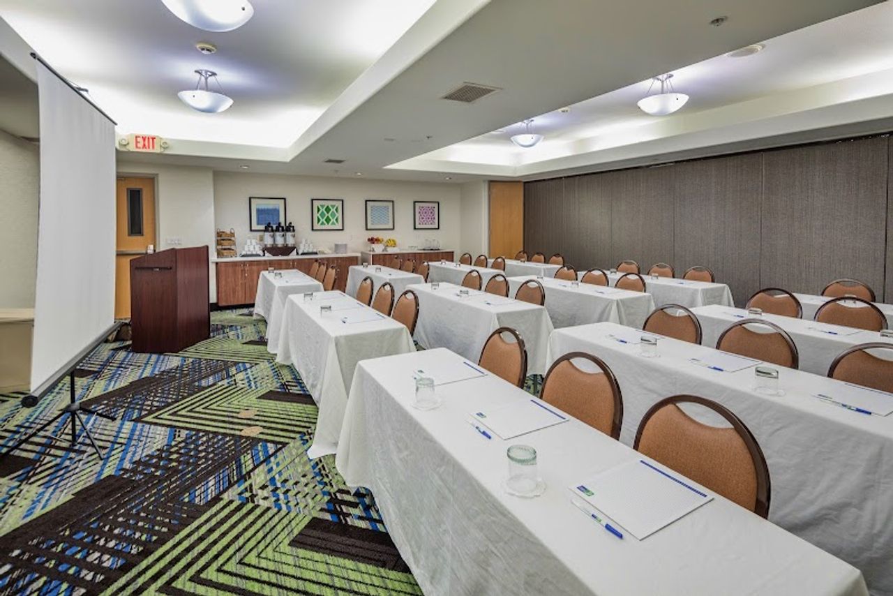 Photo of Holiday Inn Express & Suites Modesto-Salida by IHG