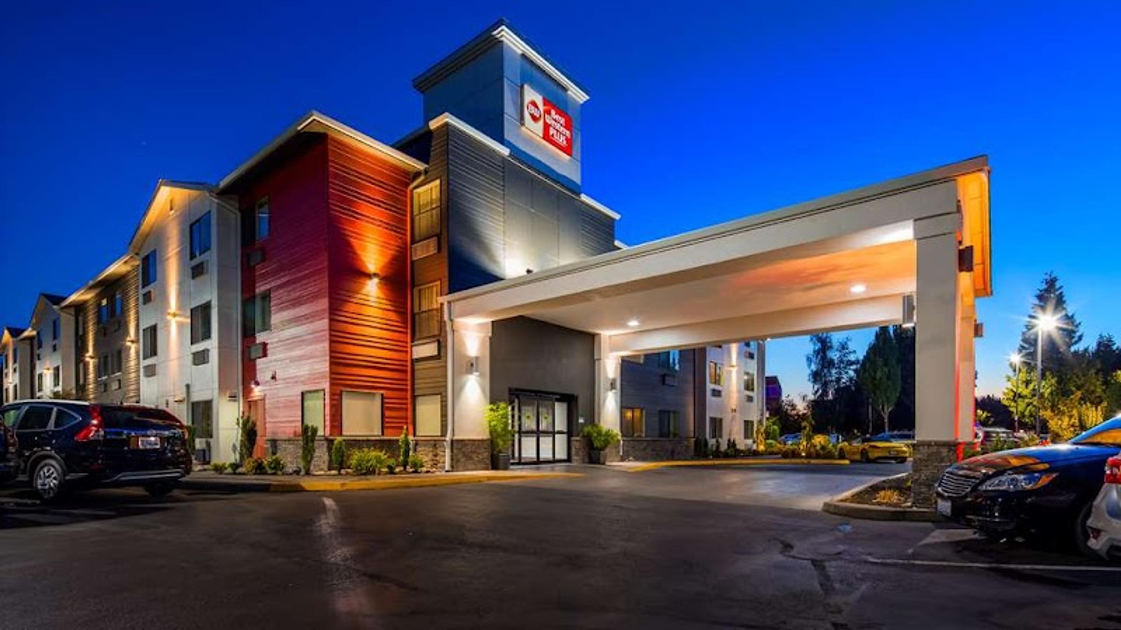 Best Western Plus Portland Airport Hotel & Suites