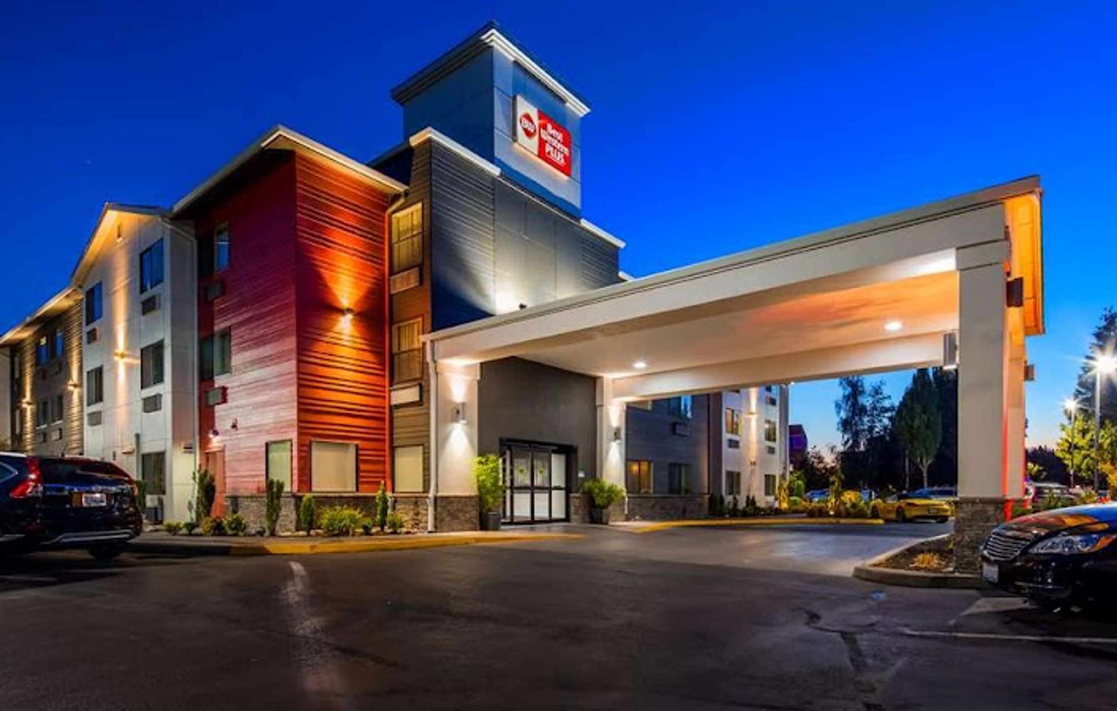 Best Western Plus Portland Airport Hotel & Suites