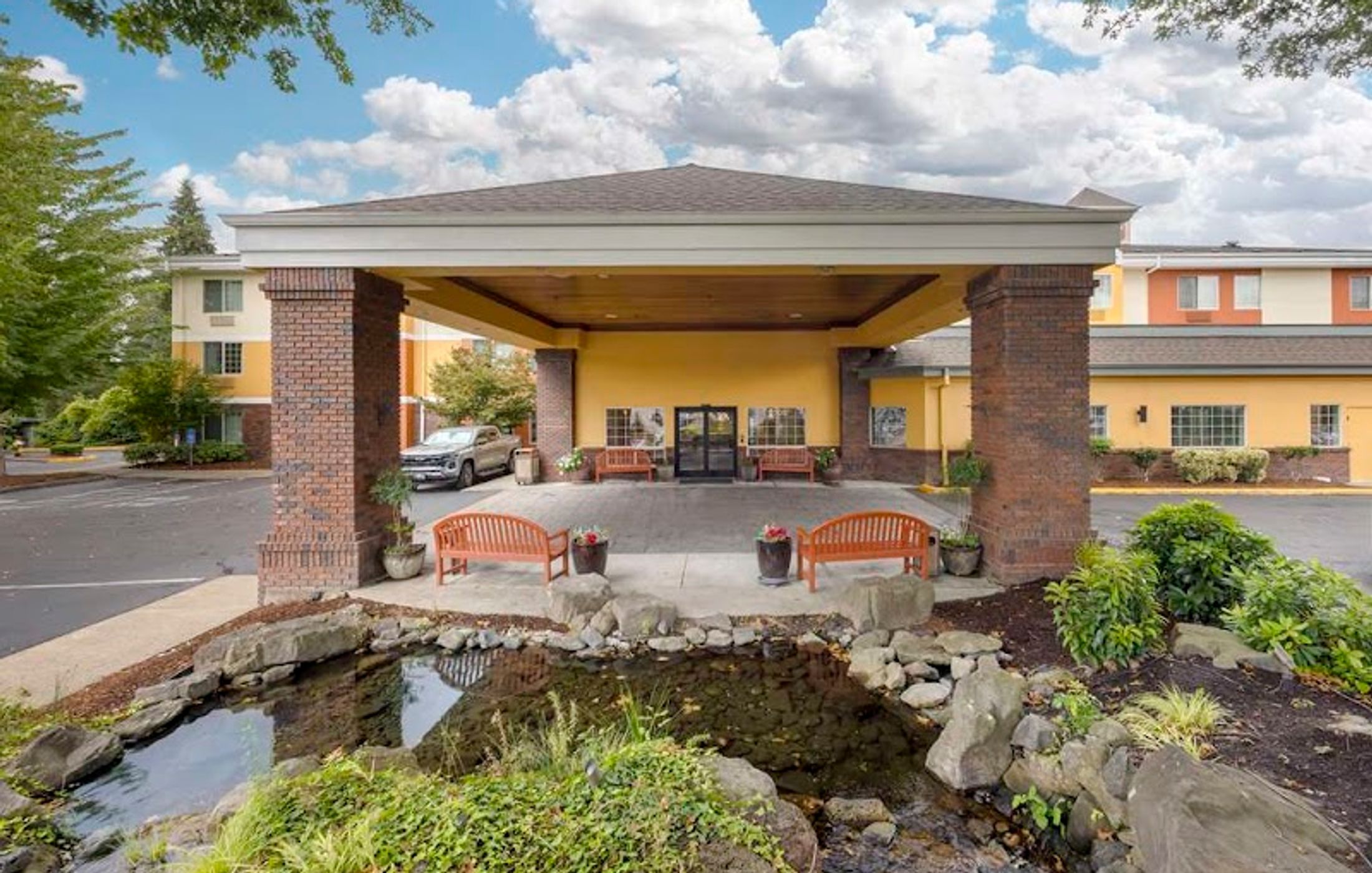 Best Western Plus Northwind Inn & Suites