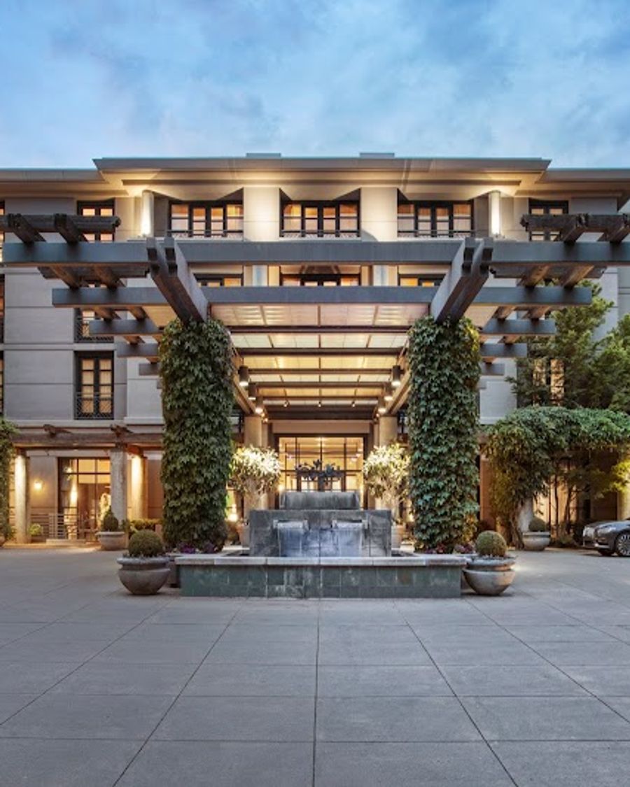 Bellevue Club Hotel
