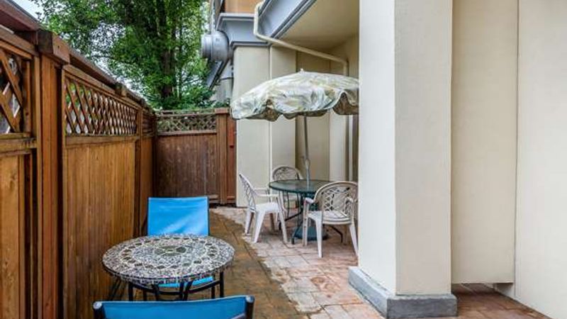 Photo of La Quinta Inn & Suites by Wyndham Vancouver