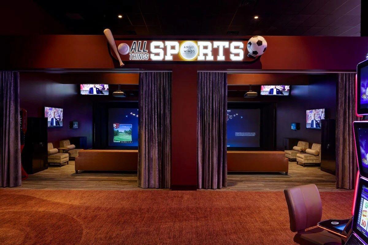 Angel Of The Winds Casino Resort - Sports facility