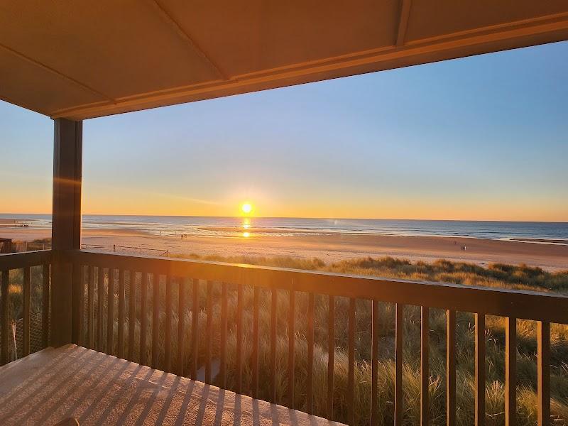 Photo of Lincoln Sands Oceanfront Resort, Ascend Hotel Collection