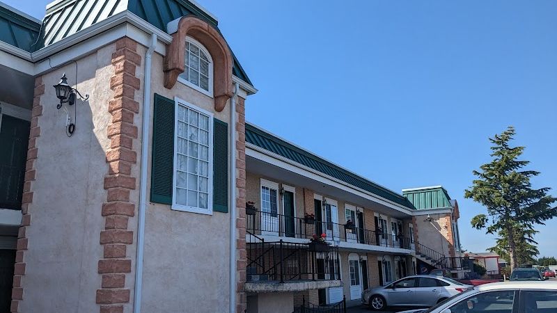 Sequim West Inn & RV Park