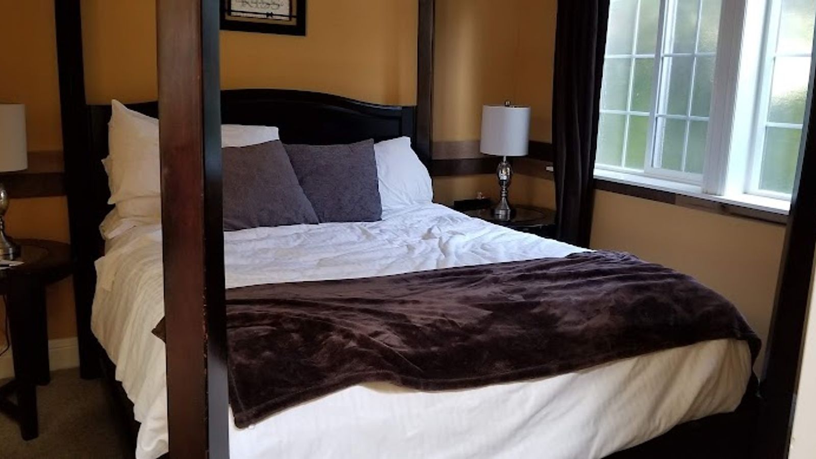 Photo of Glen Ellen Inn