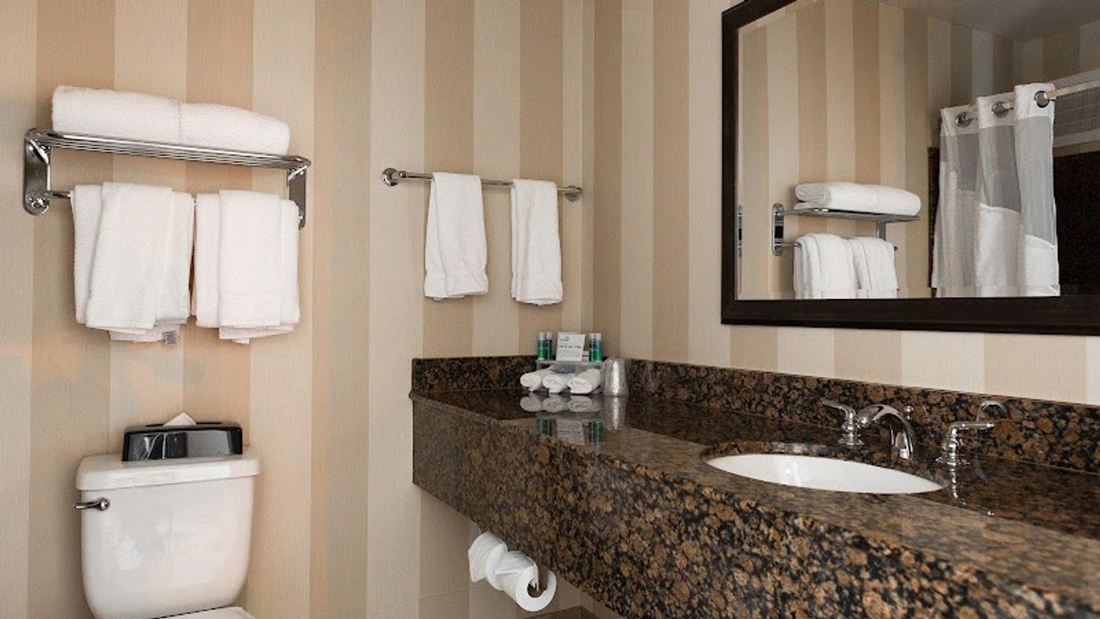 Photo of Holiday Inn Express & Suites Seattle North - Lynnwood, an IHG Hotel