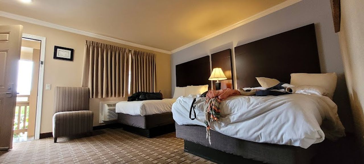 Photo of Stage Coach Lodge Monterey - Suite, 2 Queen Beds