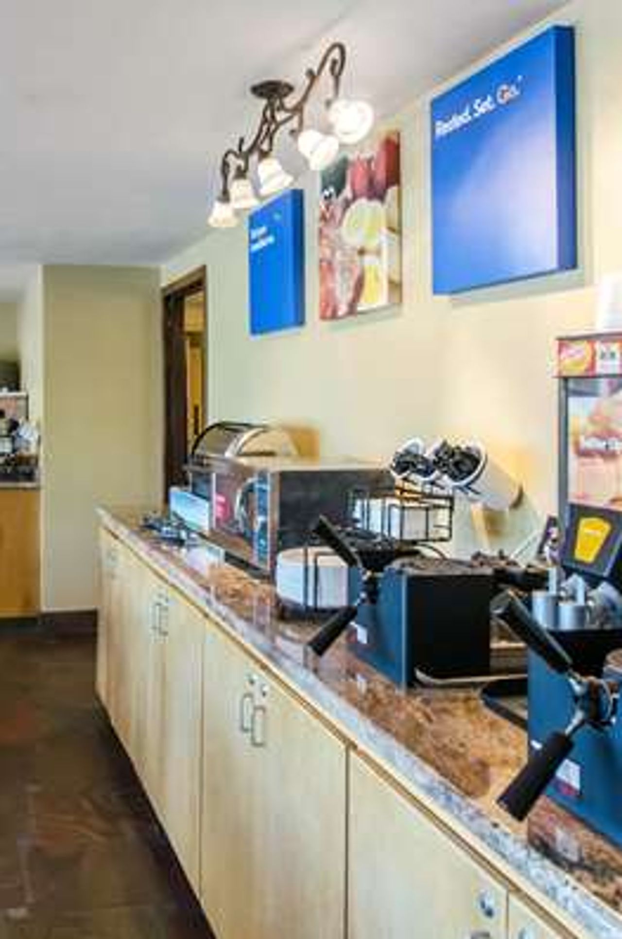 Photo of Comfort Inn & Suites