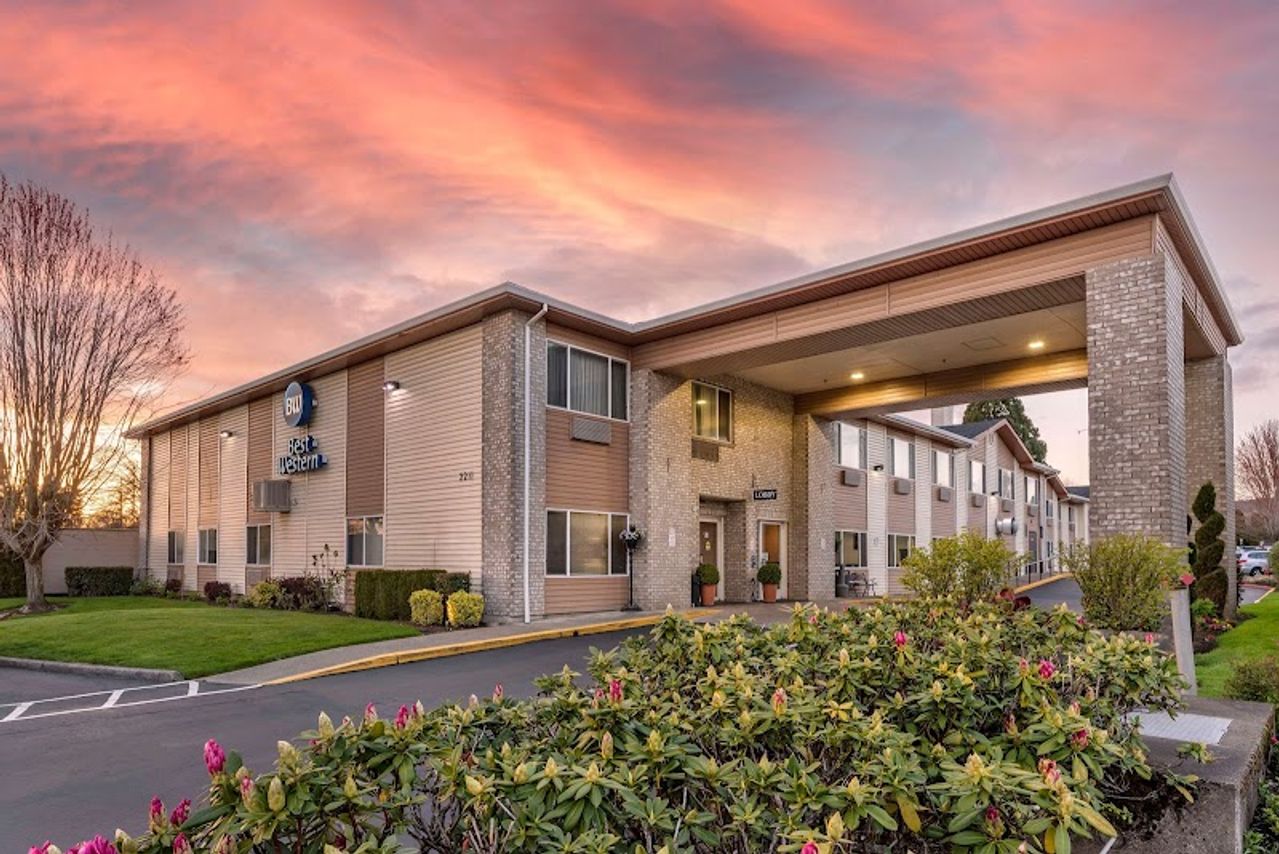 Photo of Best Western Newberg Inn