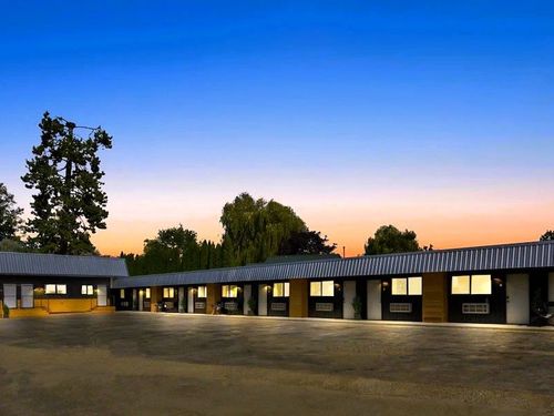 Outdoors Inn