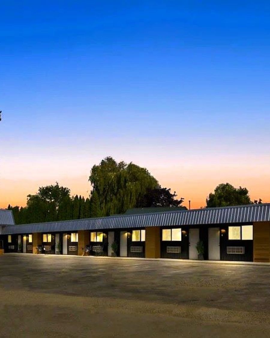 Outdoors Inn