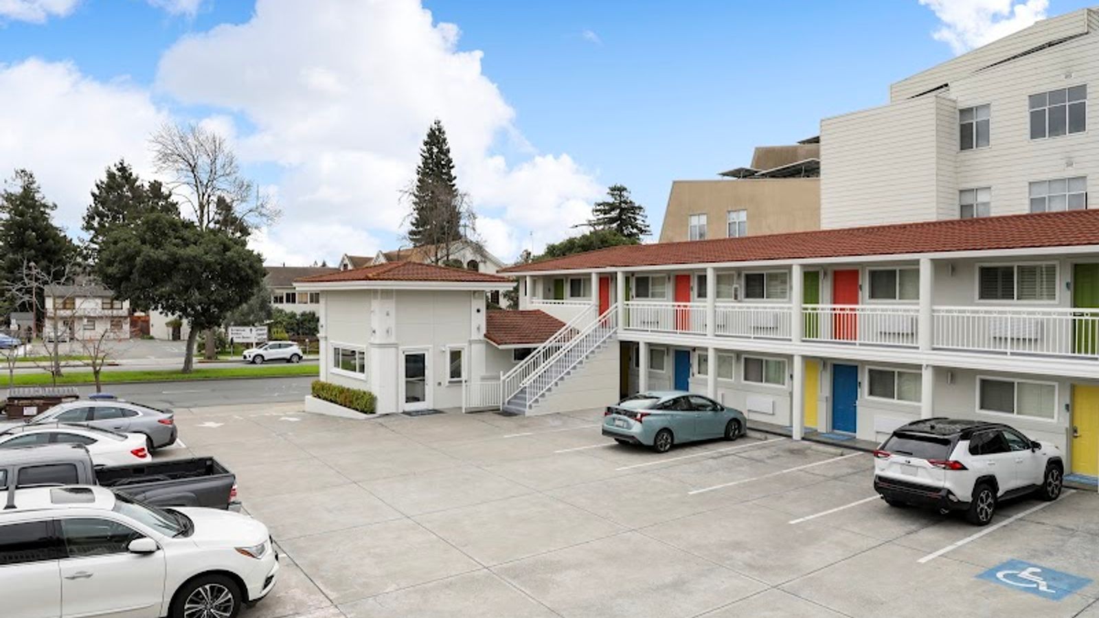 Photo of Signature Inn Berkeley