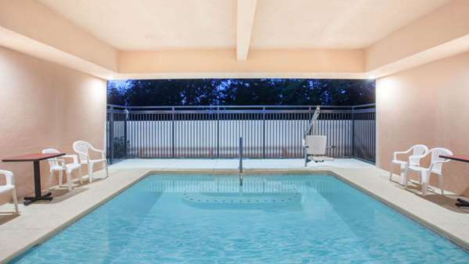 Photo of Ramada by Wyndham Fresno Northwest