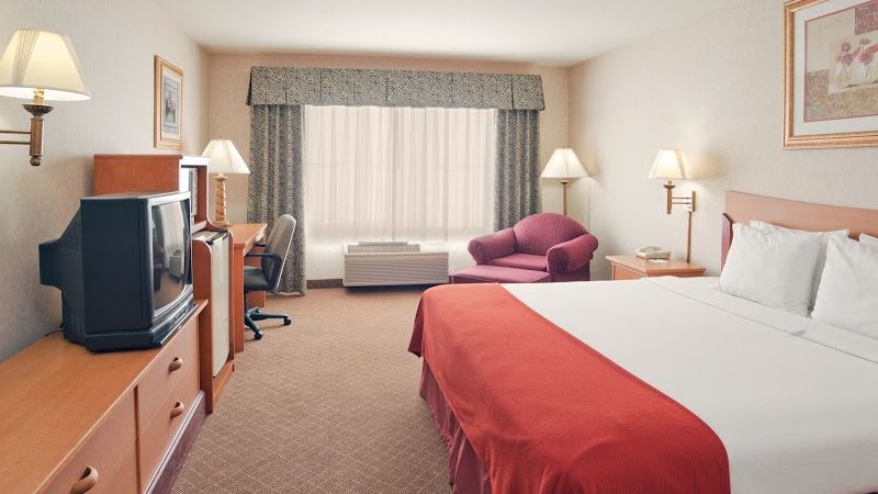 Photo of Holiday Inn Express & Suites Tracy by IHG