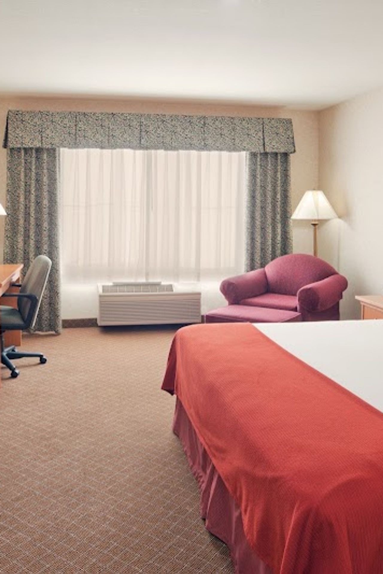 Photo of Holiday Inn Express & Suites Tracy by IHG