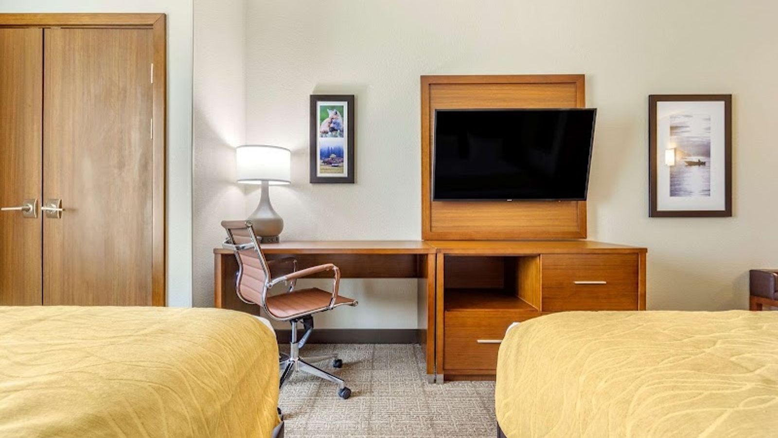 Photo of Comfort Inn & Suites Lakewood by JBLM