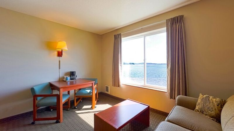 Photo of Siletz Bay Beachfront Hotel by OYO Lincoln City
