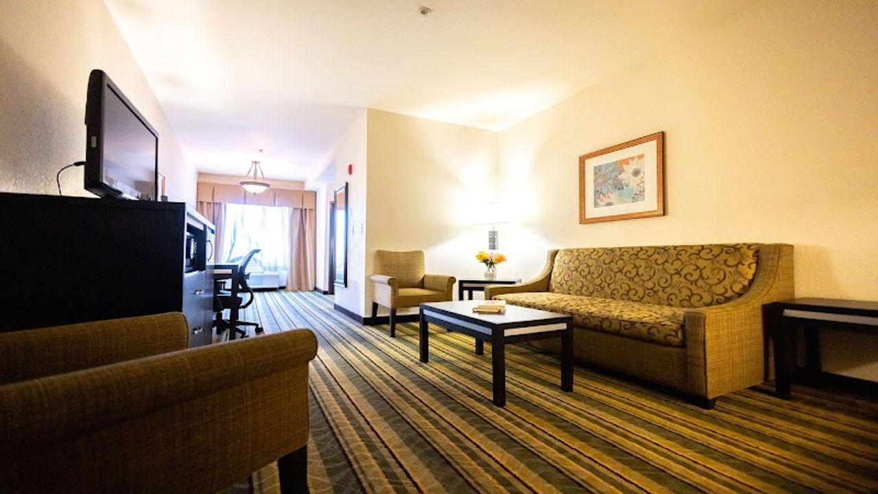 Photo of Holiday Inn Express & Suites Berkeley by IHG